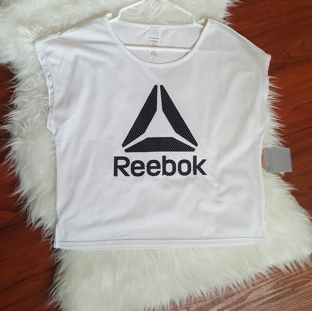 REEBOK Court side crop tee Sz M